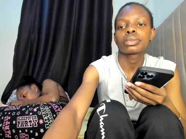 MysticCharm webcam