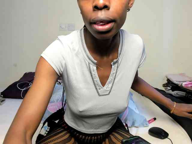 MysticCharm webcam