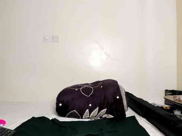 MysticCharm webcam