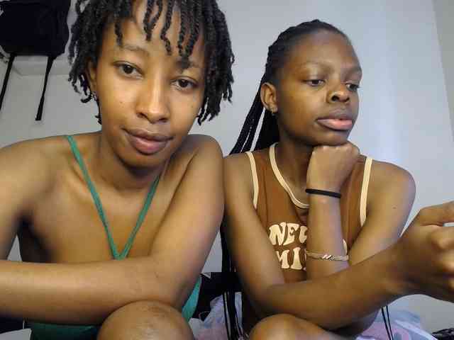 MysticCharm webcam