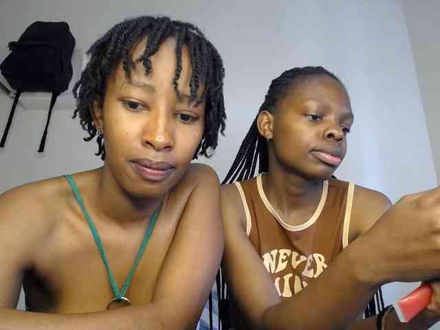 MysticCharm webcam