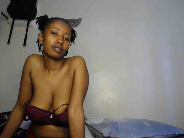 MysticCharm webcam