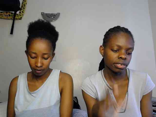 MysticCharm webcam