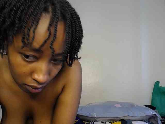 MysticCharm webcam