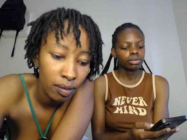 MysticCharm webcam