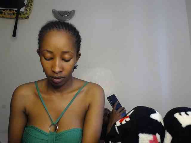 MysticCharm webcam