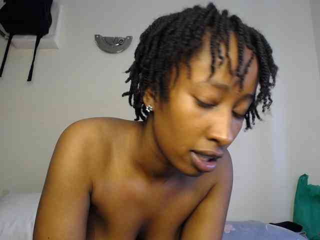 MysticCharm webcam