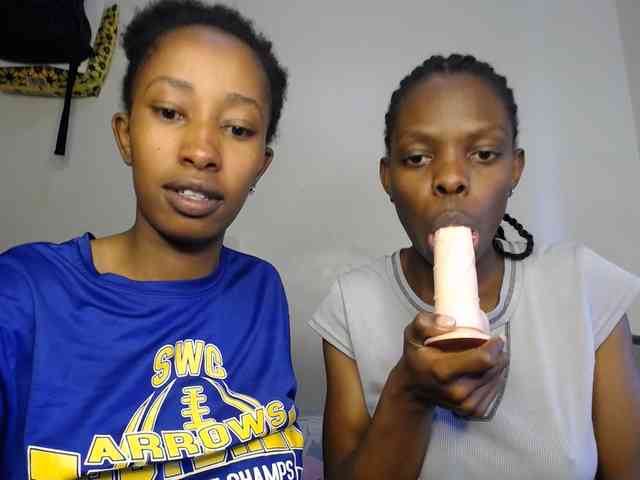 MysticCharm webcam