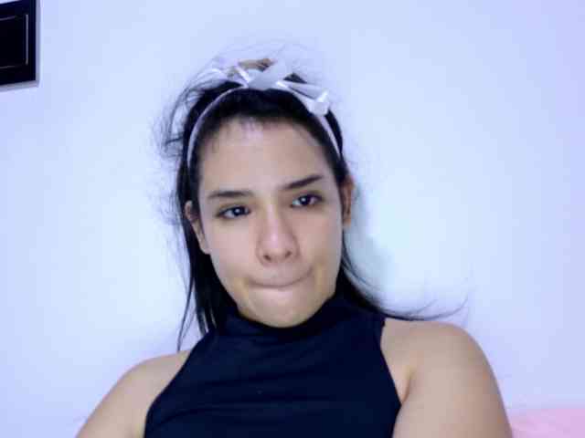 GummyLuv webcam