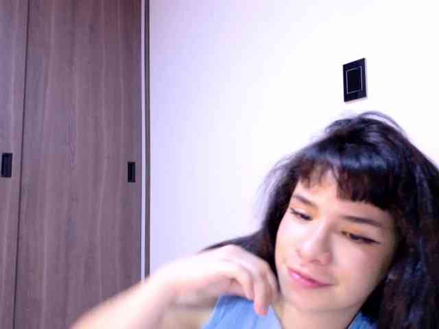 GummyLuv webcam