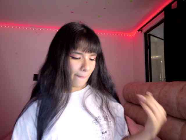 GummyLuv webcam