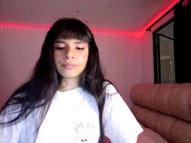 GummyLuv webcam