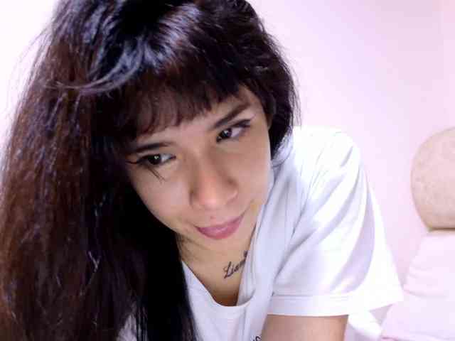GummyLuv webcam