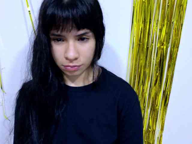GummyLuv webcam
