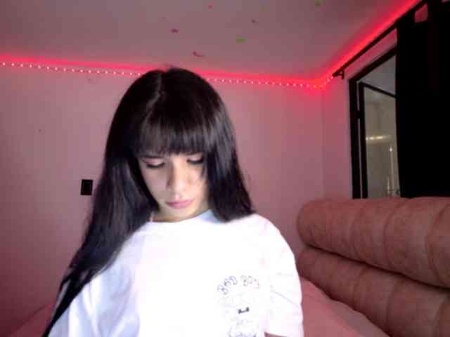 GummyLuv webcam