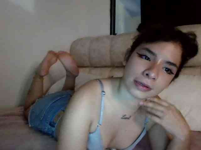 GummyLuv webcam
