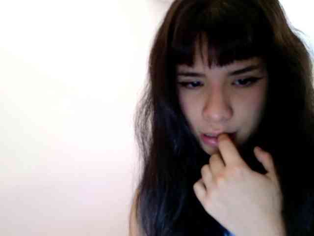 GummyLuv webcam