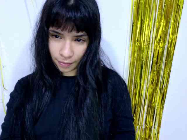 GummyLuv webcam