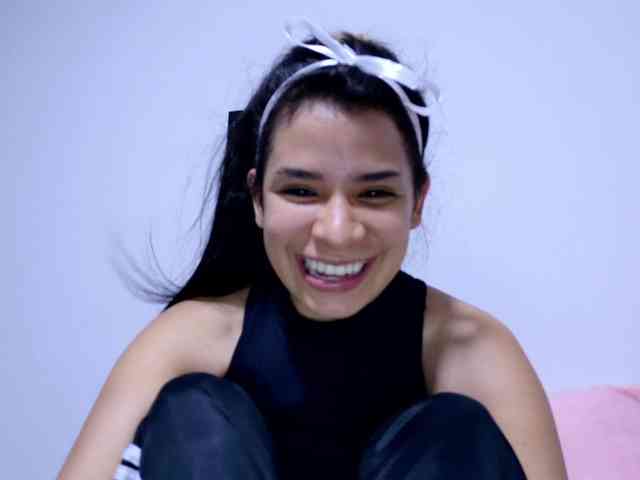 GummyLuv webcam