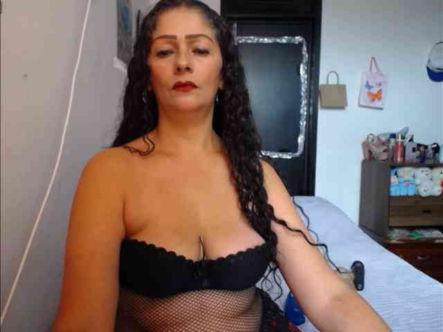 MeganTaylor777 webcam