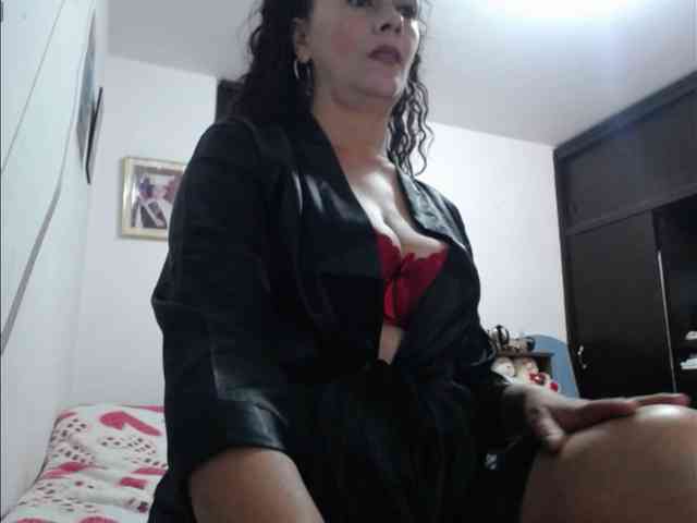 MeganTaylor777 webcam