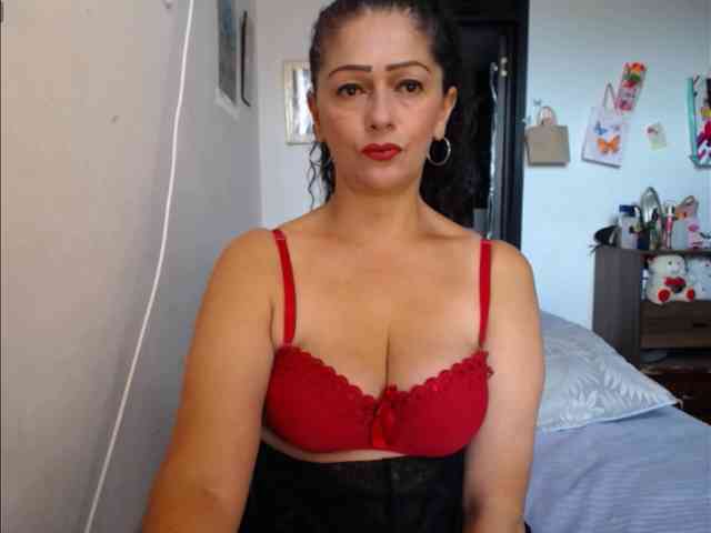 MeganTaylor777 webcam
