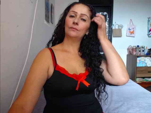MeganTaylor777 webcam