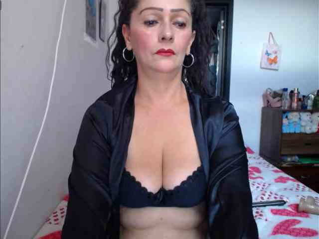 MeganTaylor777 webcam