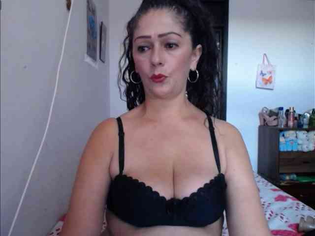MeganTaylor777 webcam