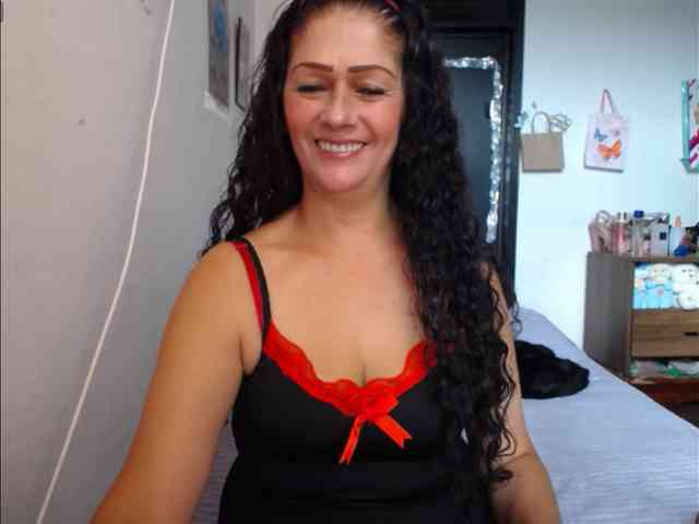 MeganTaylor777 webcam