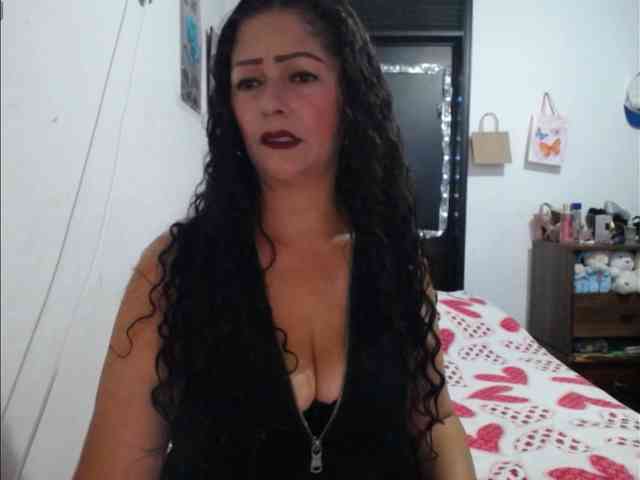 MeganTaylor777 webcam