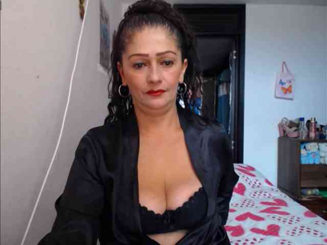 MeganTaylor777 webcam