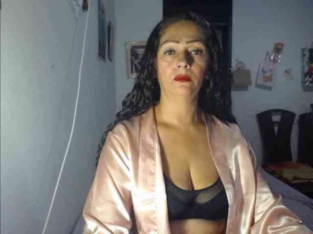 MeganTaylor777 webcam