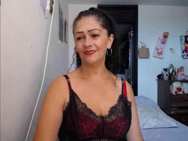 MeganTaylor777 webcam