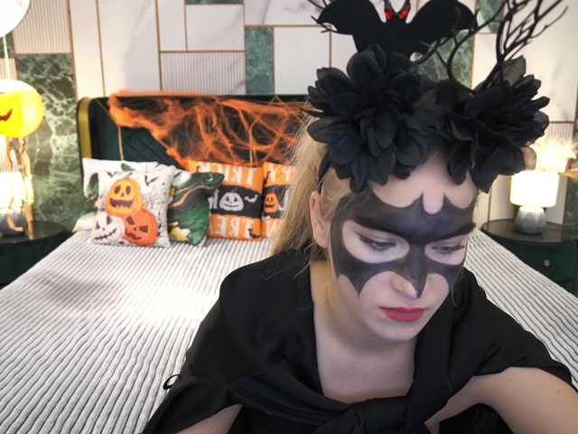 AlinaLemon live cam on BongaCams