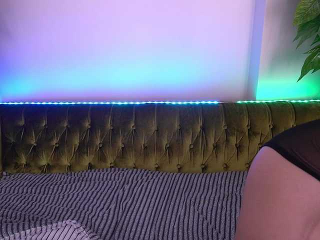 AlinaLemon live cam on BongaCams