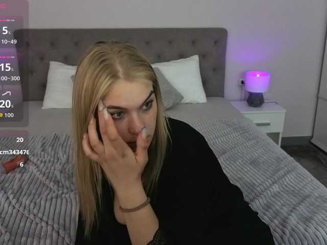 AlinaLemon's BongaCams show and profile