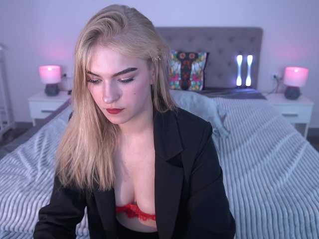 AlinaLemon live cam on BongaCams