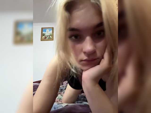 AlinaLemon live cam on BongaCams