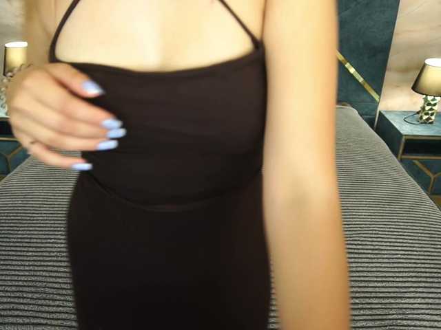 AlinaLemon live cam on BongaCams