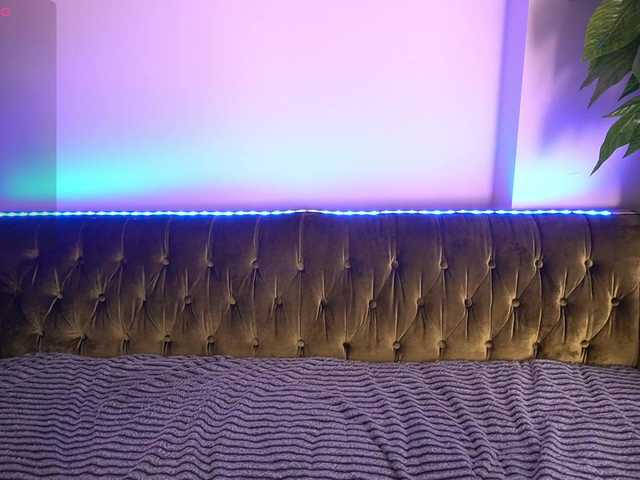 AlinaLemon live cam on BongaCams