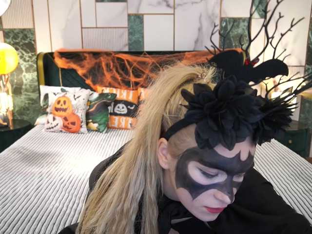 AlinaLemon live cam on BongaCams