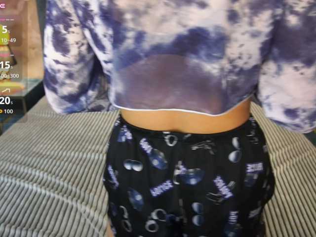 AlinaLemon live cam on BongaCams