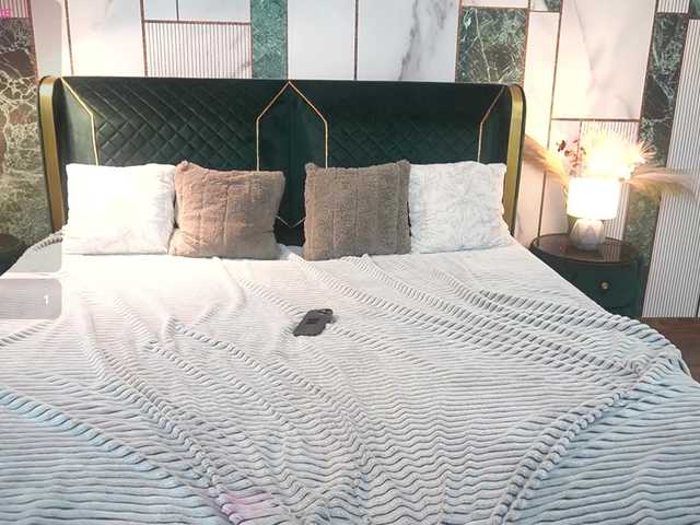AlinaLemon live webcam show