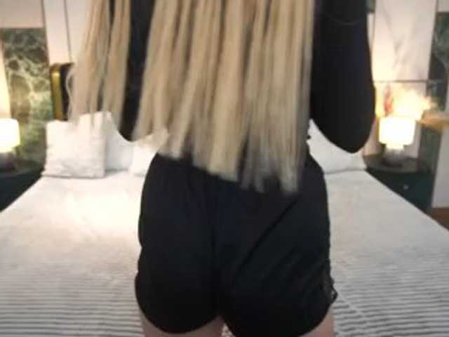 AlinaLemon live cam on BongaCams