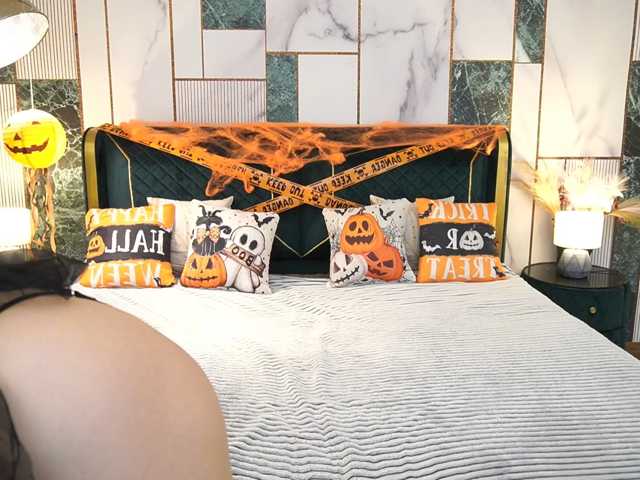 AlinaLemon live cam preview