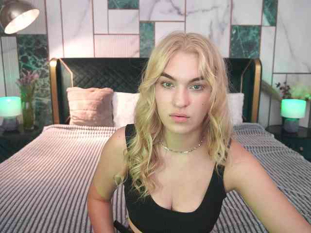 AlinaLemon webcam