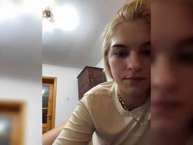 AlinaLemon webcam