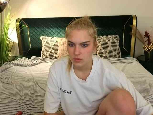 AlinaLemon webcam