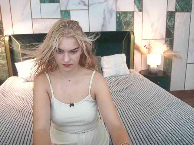 AlinaLemon webcam